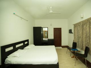 Mount N Mist Hotel ناينيتال المظهر الخارجي الصورة